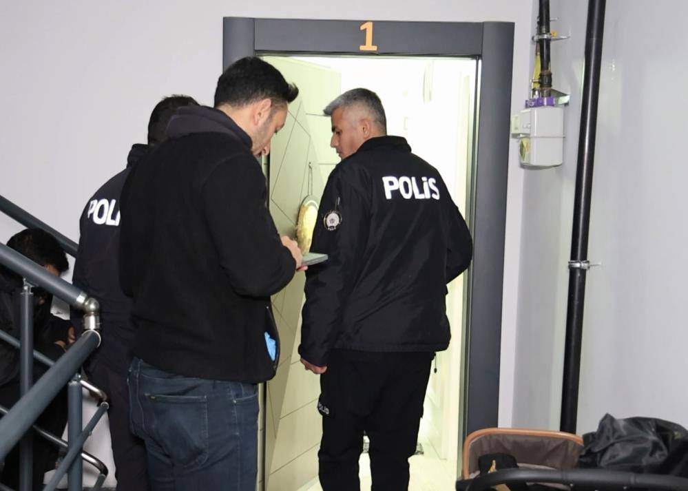 Yürek yakan olay! Sessiz katil anne ve bebeğini hayattan kopardı 12